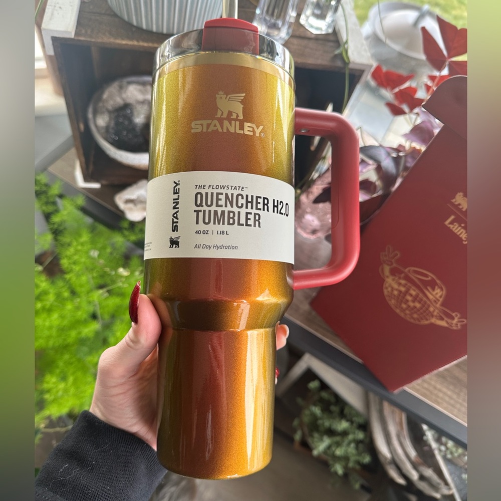 Lainey Wilson Stanley collaboration - 40oz Tumbler